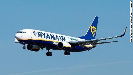 According to EU data, Ryanair is among the largest greenhouse gas emitters in the EU. Ranking is power plants, production facilities and aviation.