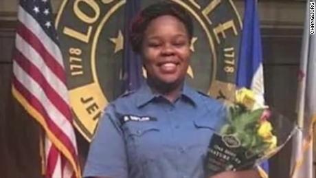 FBI launches investigation into Kentucky EMT Breonna Taylor's fiery death