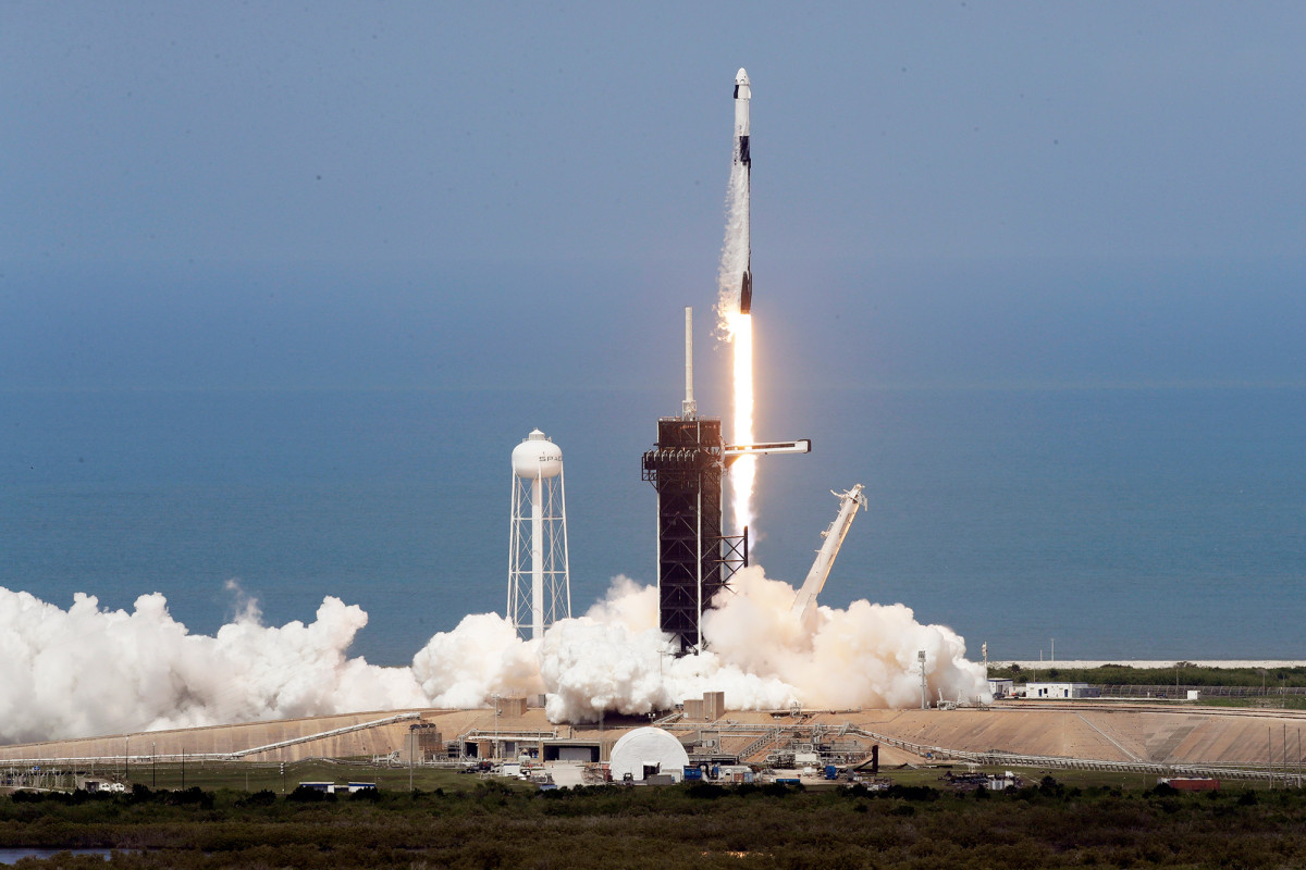 Urgent escape plan ready if SpaceX mission goes south