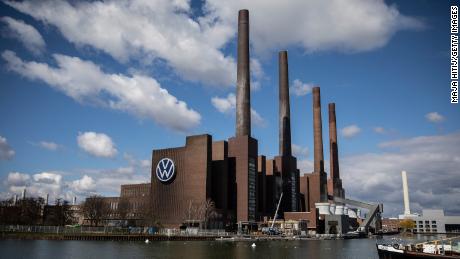 The world's largest automobile factory was reopened. Here's what Volkswagen should do