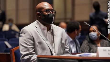 'Stop the pain': George Floyd's brother urges lawmakers to overhaul police laws