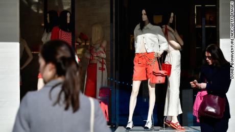 Luxury retailers suffer as Chinese retailers are exposed to travel bans