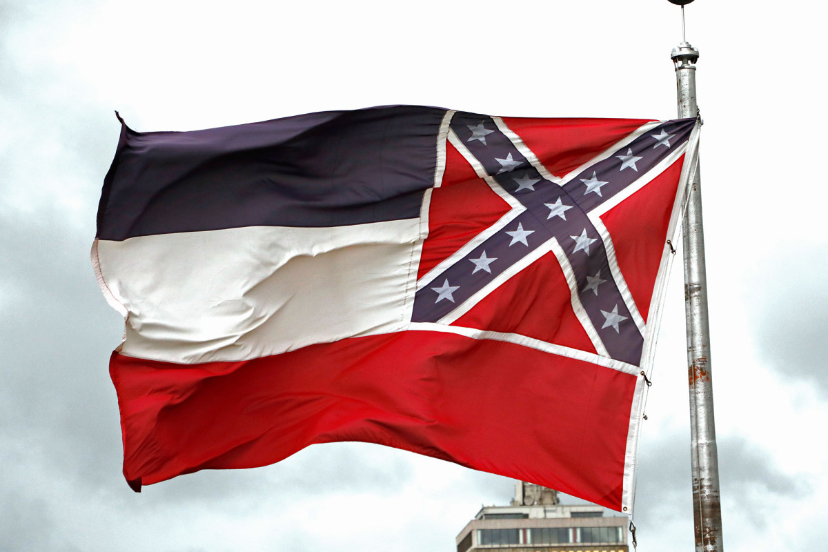 Mississippi pols voted to remove the Confederate symbol from the state flag