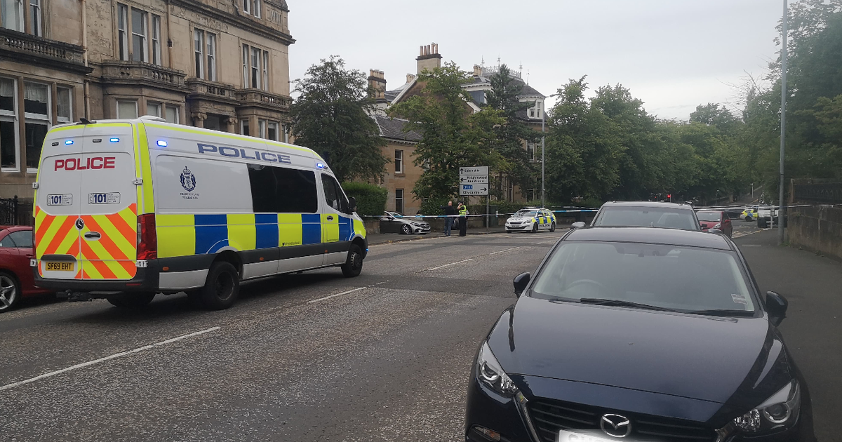 Car driven at police officer near Hyndland Road in Glasgow during plain clothed cop probe