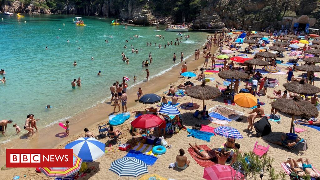 Coronavirus: Reassurance for travellers over cancelled holiday refunds