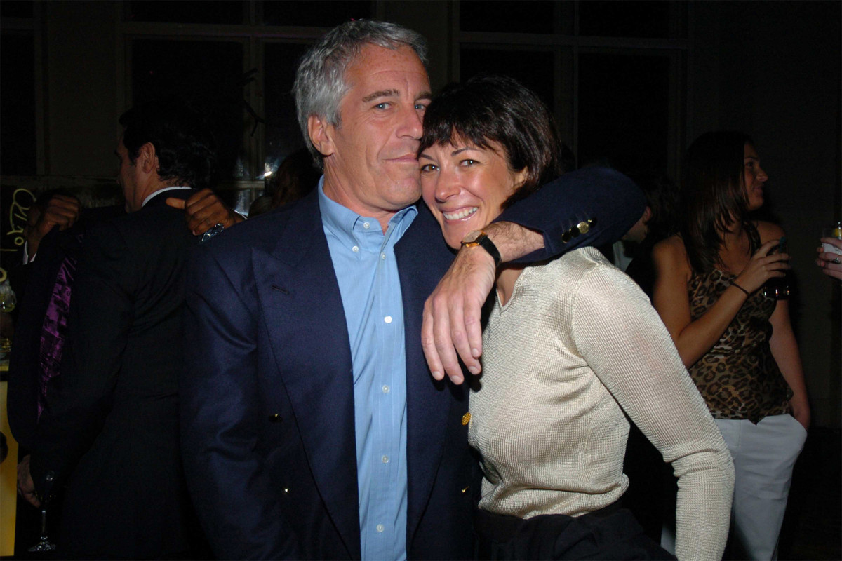 Ghislaine Maxwell and Jeffrey Epstein earn $ 20 million in transactions