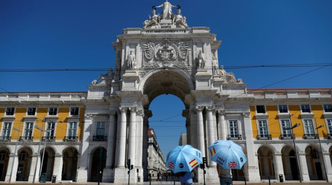 Tour guides struggle for customers in Lisbon after surge in coronavirus cases