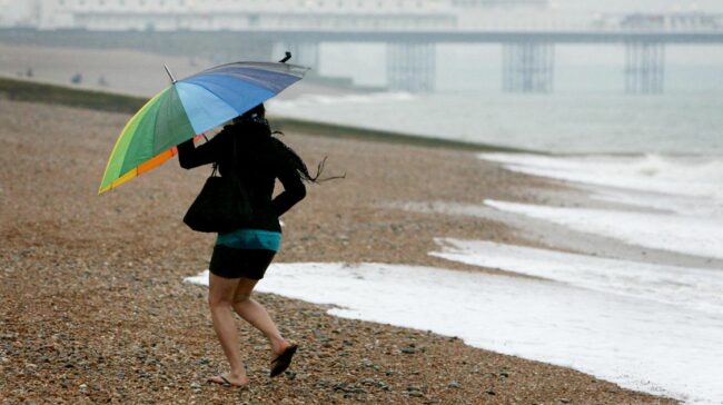 UK weather forecast: Thunderstorms and heavy rain to batter country over washout weekend