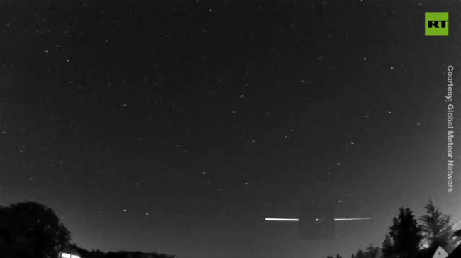 Rare 'Earthgrazer' meteorite returns Earth's atmosphere back into space - RT World News
