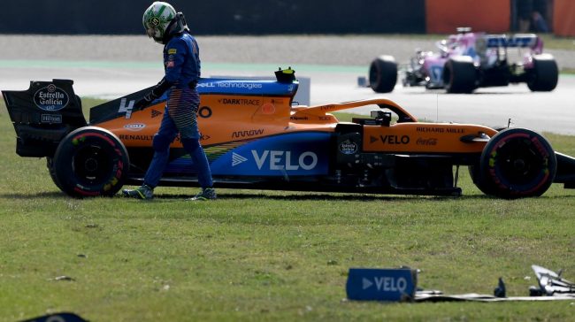 Tuscan GP, ​​Exercise Two: Forward Voltaire Botas, Lando Norris Crash